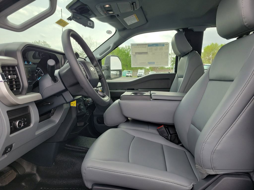 New 2026 Ford F250 XL AWD/4WD image 17