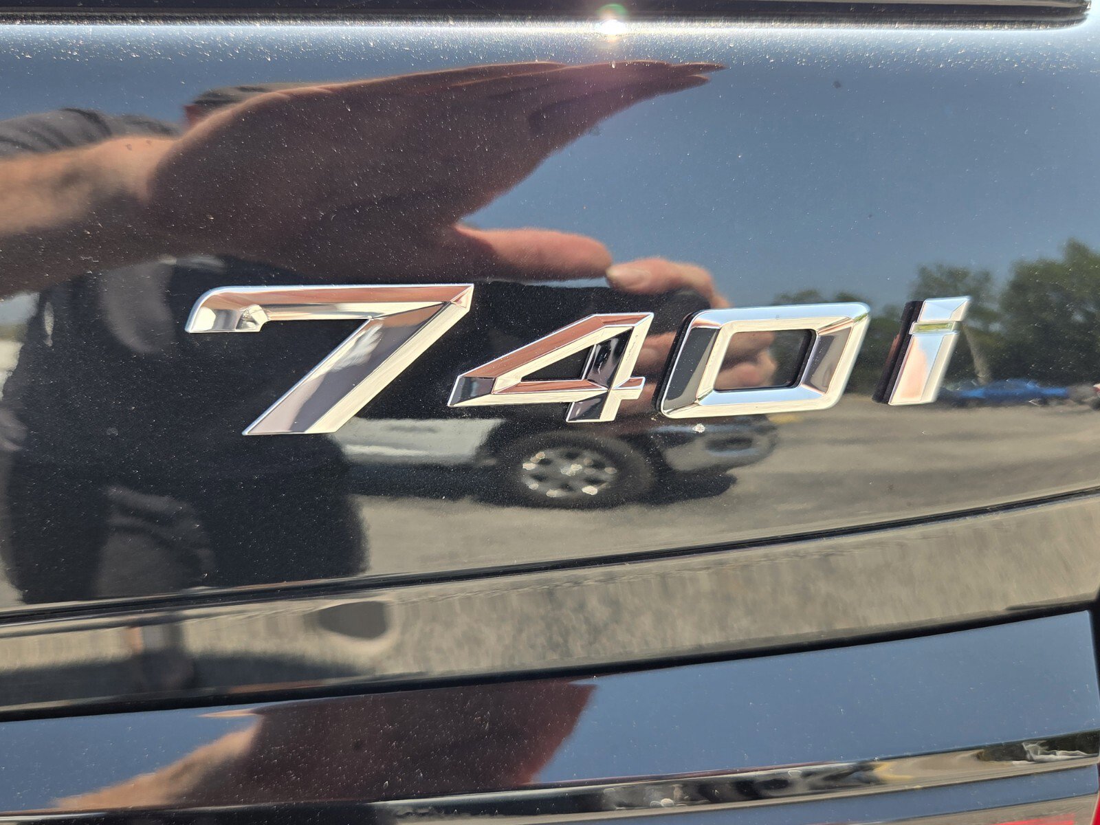Used 2025 BMW 740i xDrive AWD/4WD image 14