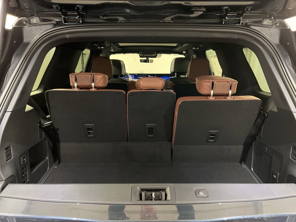 New 2026 Lincoln Navigator Reserve image 38