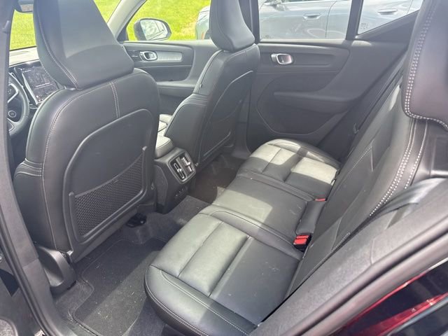 Used 2024 Volvo XC40 B5 Plus w/ Protection Package Premier AWD/4WD image 7