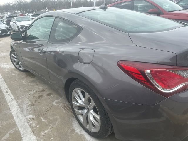 Used 2013 Hyundai Genesis 3.8 image 6