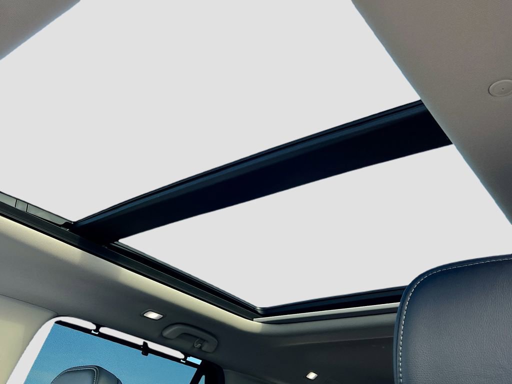 Used 2025 Honda Pilot Touring image 23