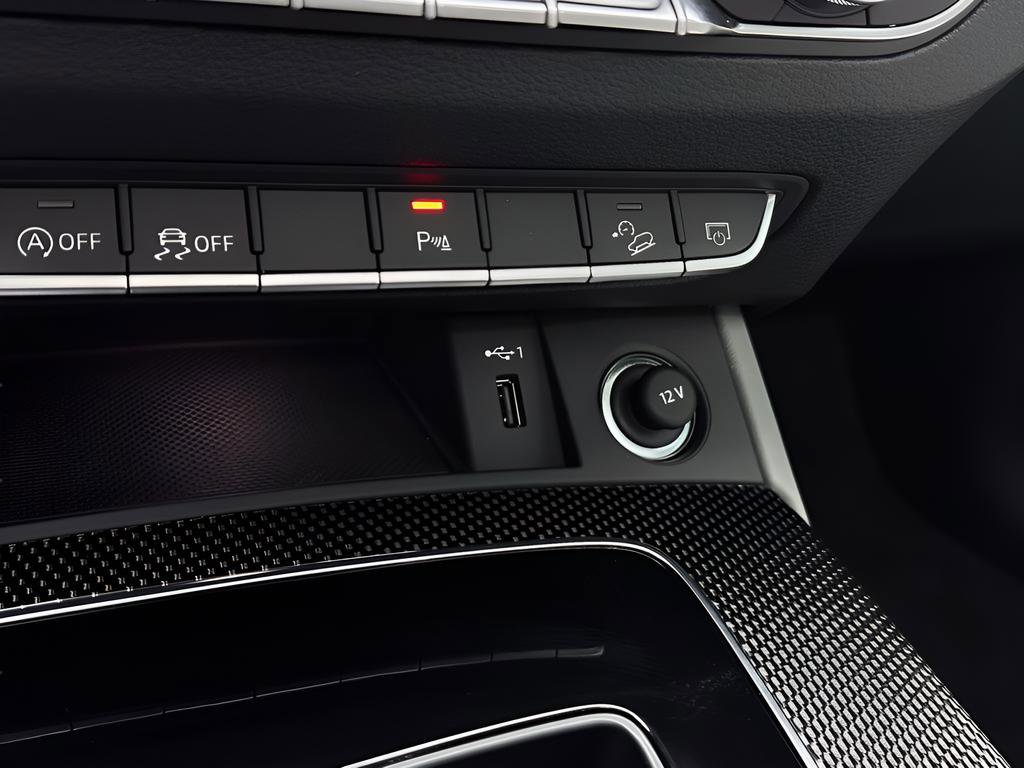 Used 2025 Audi SQ5 Premium Plus AWD/4WD image 14