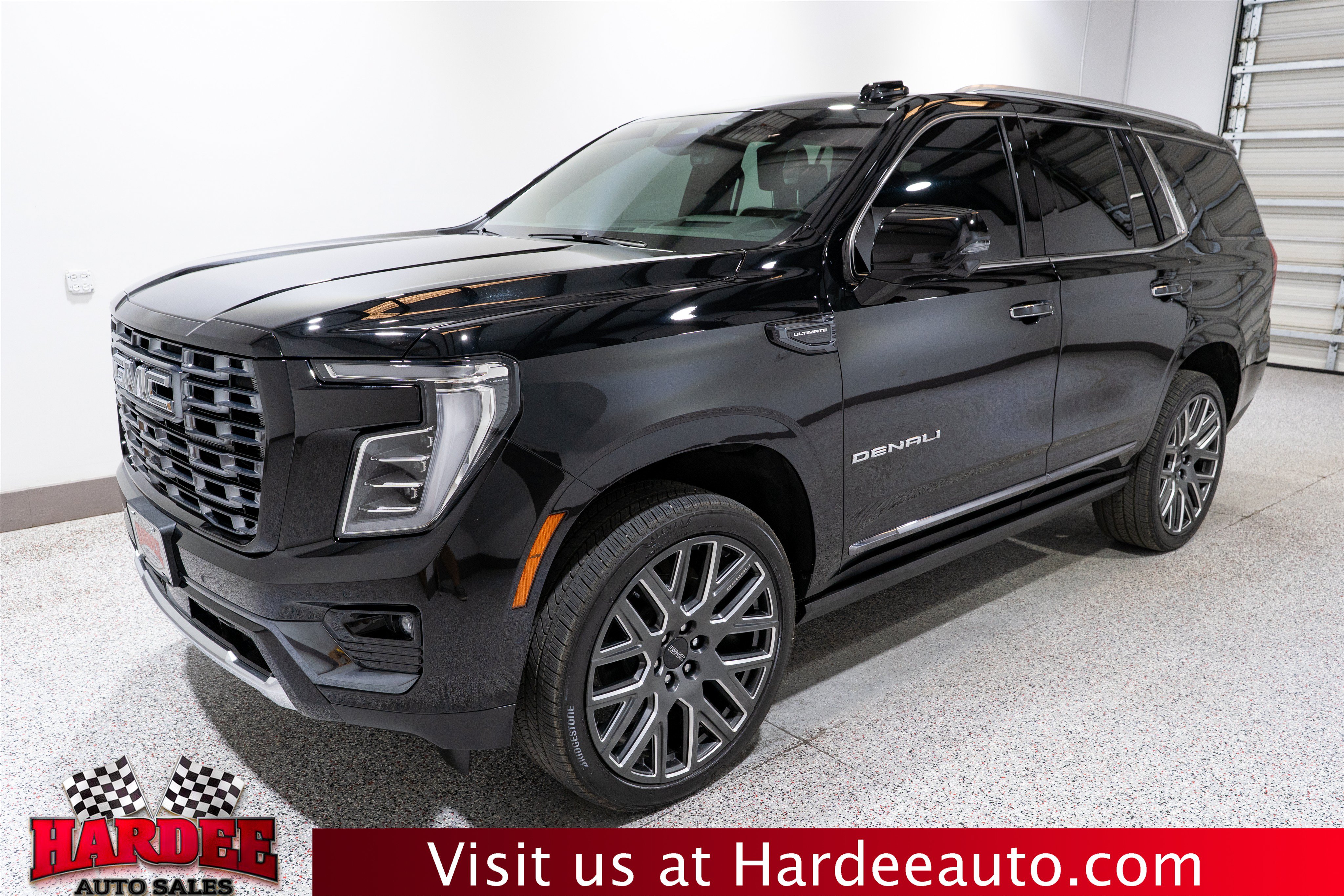 Used 2026 GMC Yukon Denali Ultimate w/ LPO, Floor Liner Package AWD/4WD image 2