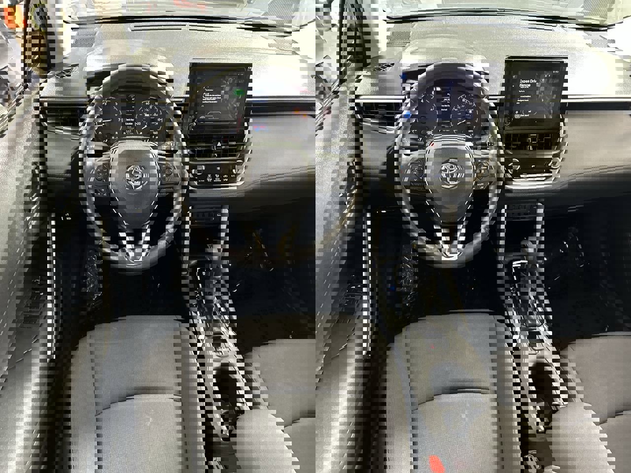 Used 2023 Toyota Corolla Cross LE image 21