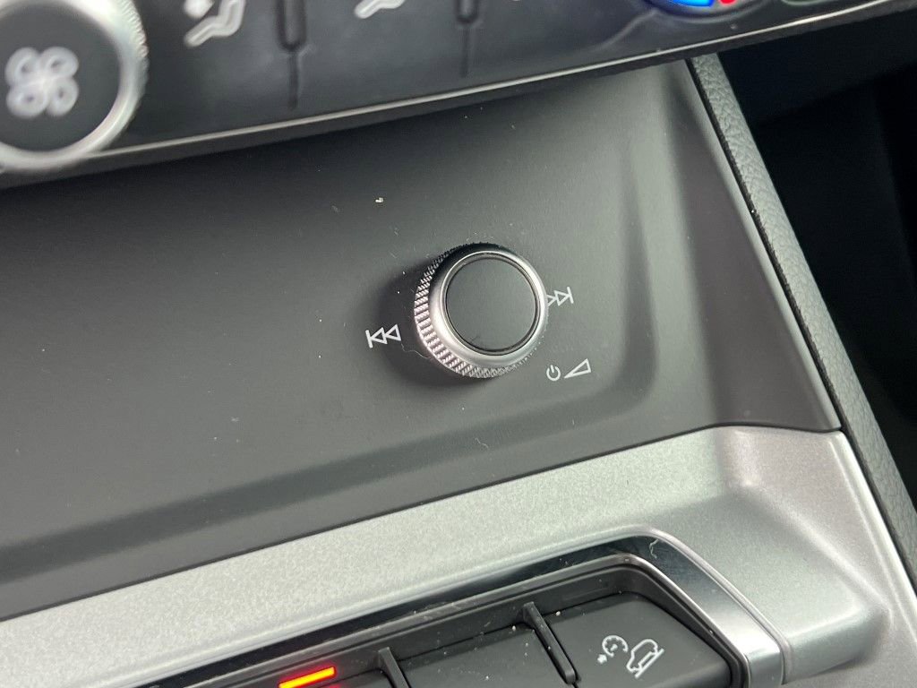 Used 2021 Audi Q3 2.0T Premium w/ Convenience Package image 32