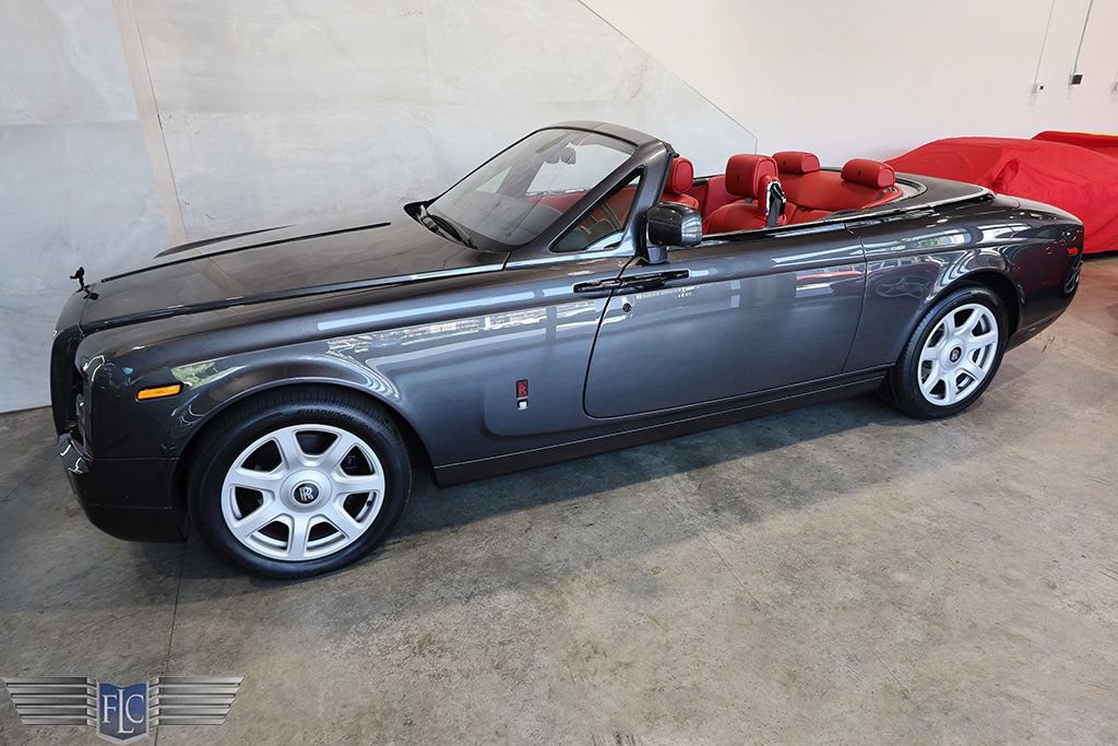 Used 2017 Rolls-Royce Phantom Drophead Coupe RWD image 54