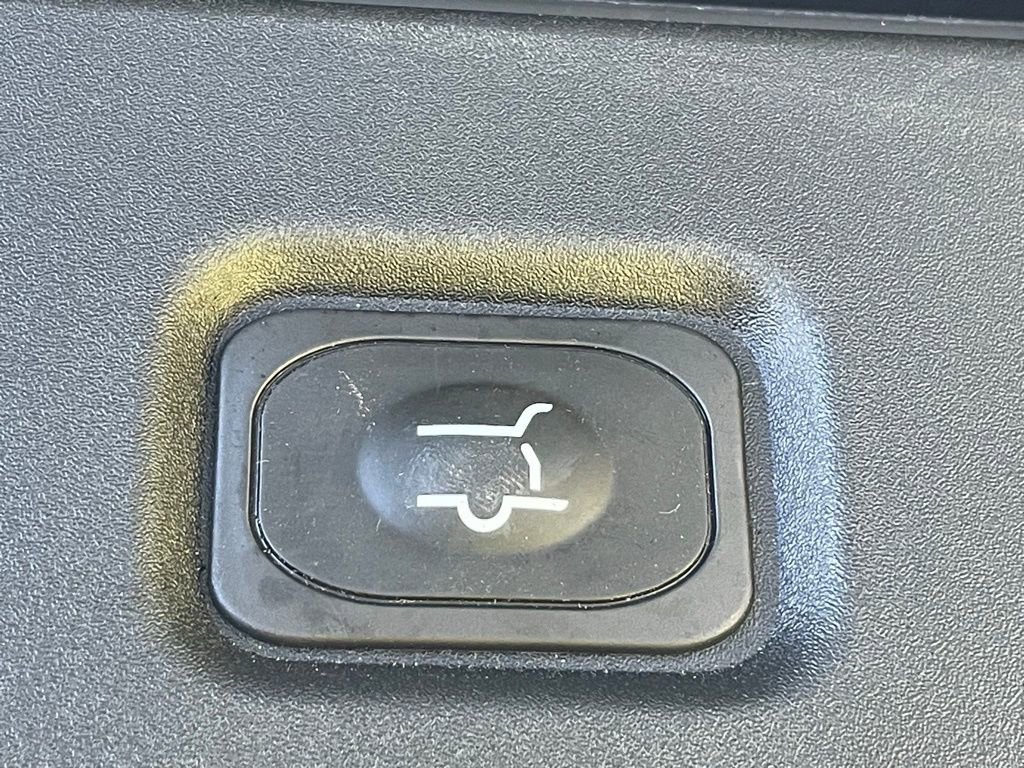 Used 2025 Ford Expedition Platinum w/ Platinum Ultimate Package AWD/4WD image 26