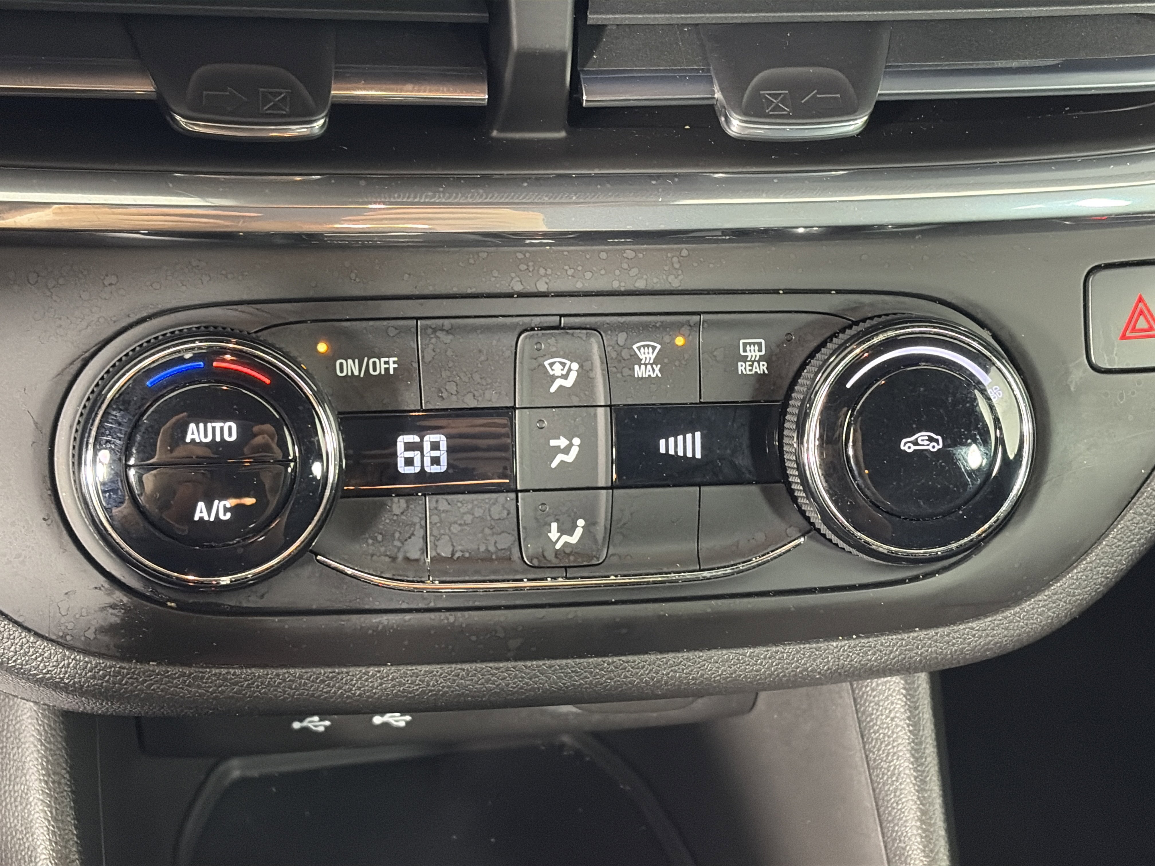 Certified 2025 Buick Envista Preferred FWD image 21
