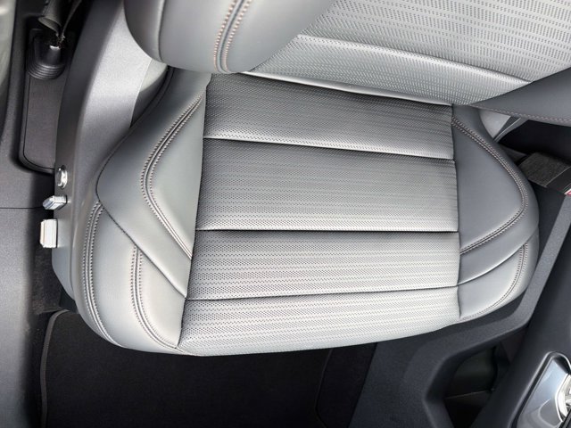 New 2026 Lincoln Nautilus Reserve AWD/4WD image 16