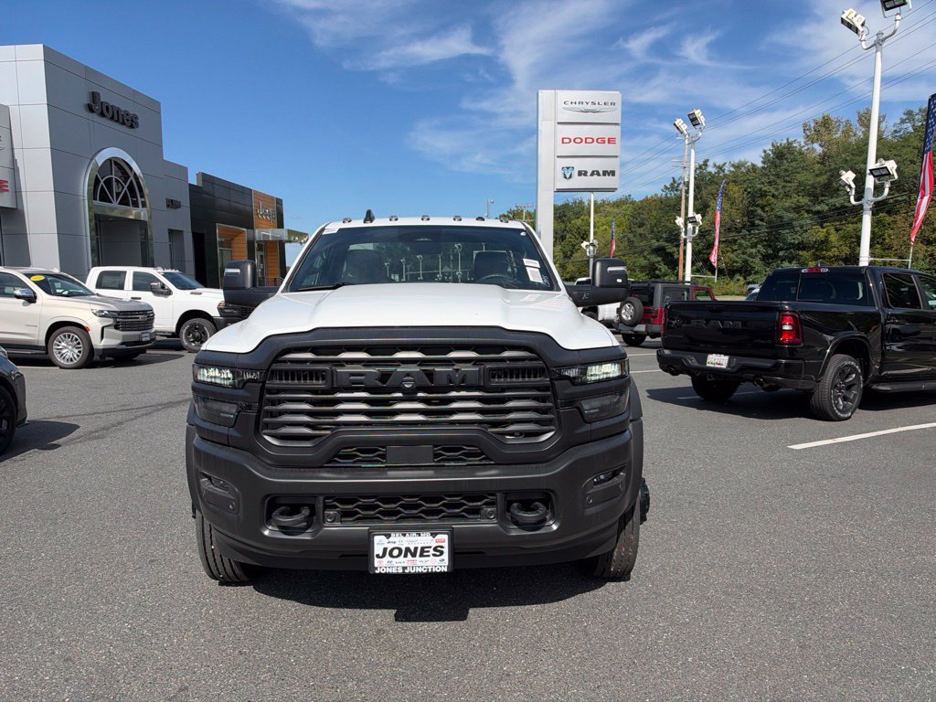 New 2026 RAM 5500 Tradesman AWD/4WD image 3