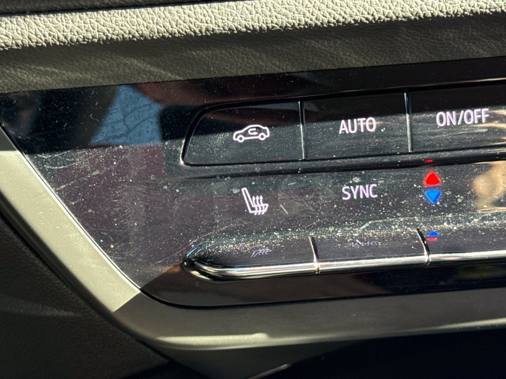 Used 2023 Buick Envision Essence AWD/4WD image 43