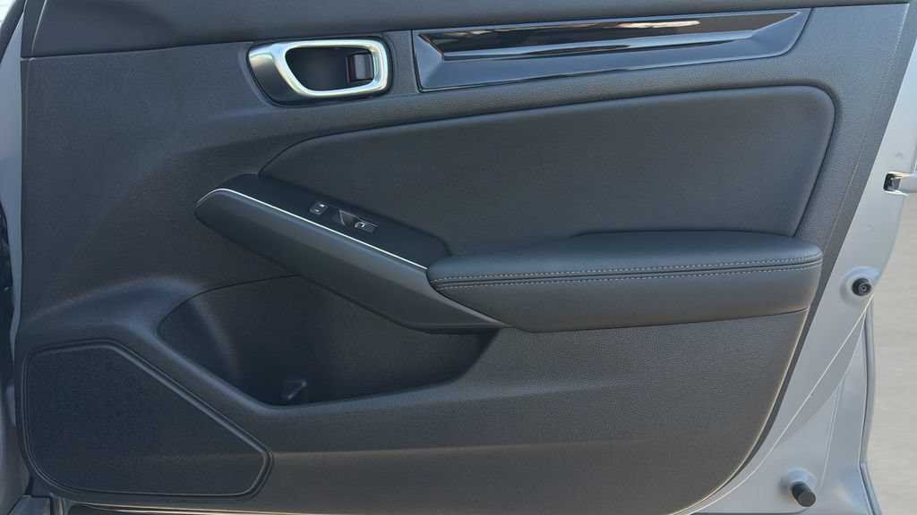 Used 2025 Honda Civic Sport Touring image 7
