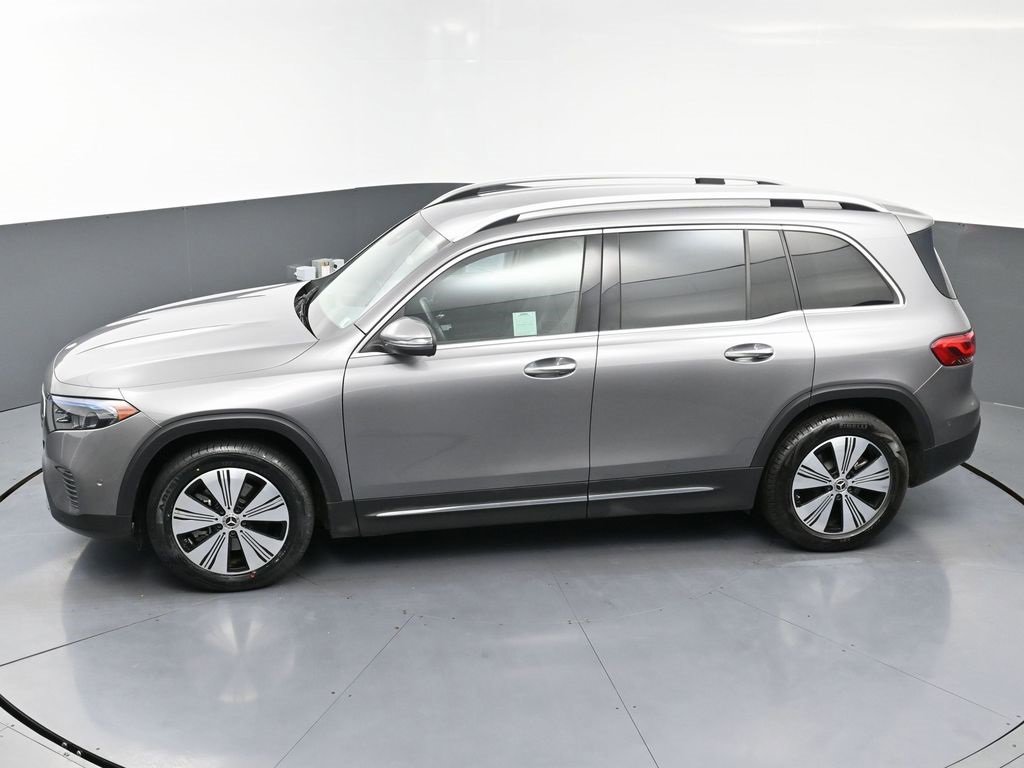 Used 2023 Mercedes-Benz EQB 250+ w/ Exclusive Package image 49