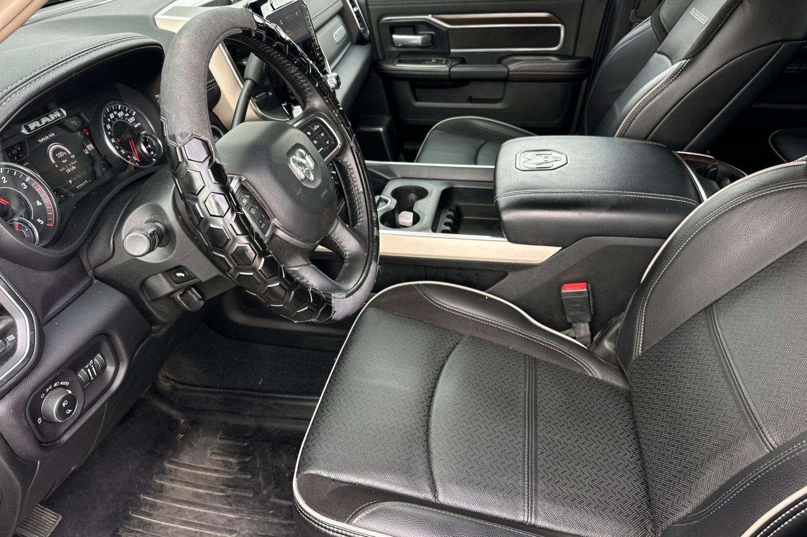 Used 2022 RAM 2500 Laramie image 10