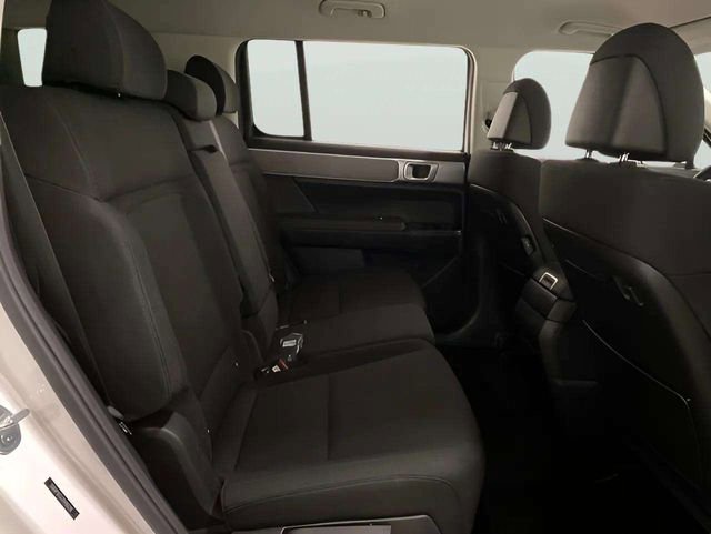 Used 2026 Hyundai Santa Fe SE FWD image 47