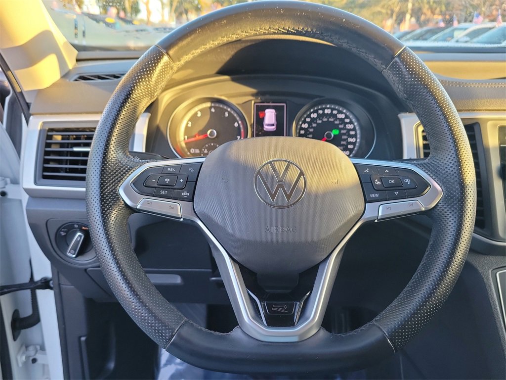 Used 2021 Volkswagen Atlas SE w/ Towing Package image 17