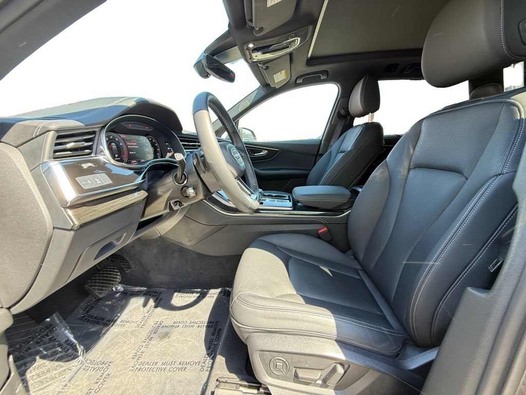 Used 2025 Audi Q7 2.0T Premium Plus w/ Premium Plus Package AWD/4WD image 9
