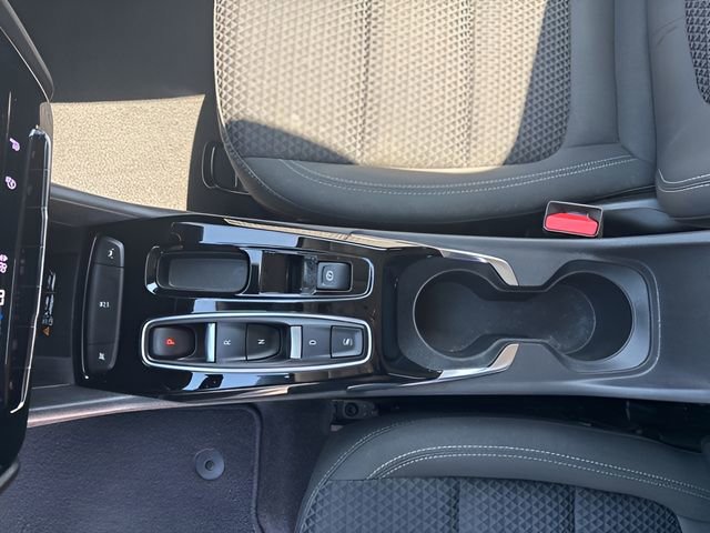 Used 2022 Chevrolet Bolt EUV LT w/ Comfort Package FWD image 28