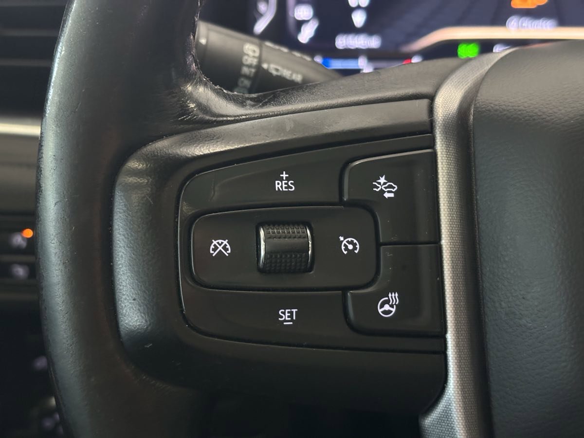Used 2023 GMC Yukon XL Denali AWD/4WD image 41
