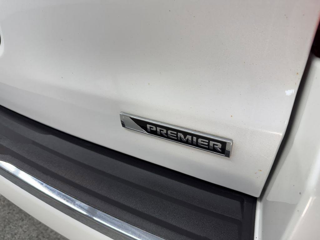 Used 2017 Chevrolet Suburban Premier image 7