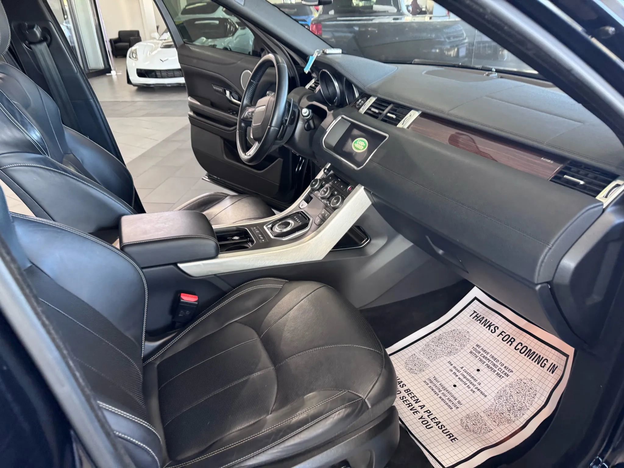 Used 2017 Land Rover Range Rover Evoque HSE image 12