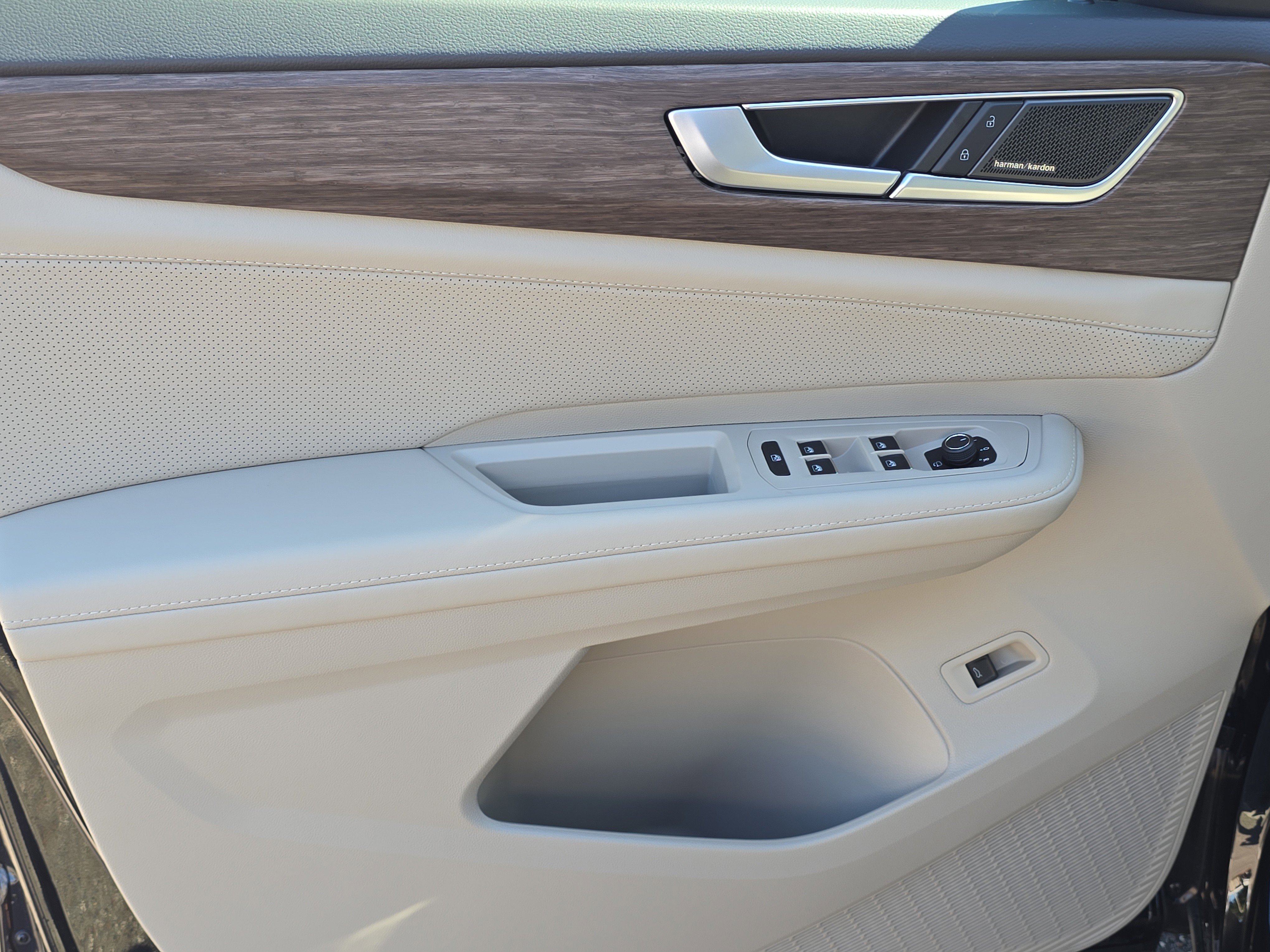 New 2026 Volkswagen Atlas SEL Premium R-Line image 17