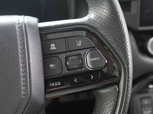 Used 2024 Chevrolet Silverado 1500 LT image 17