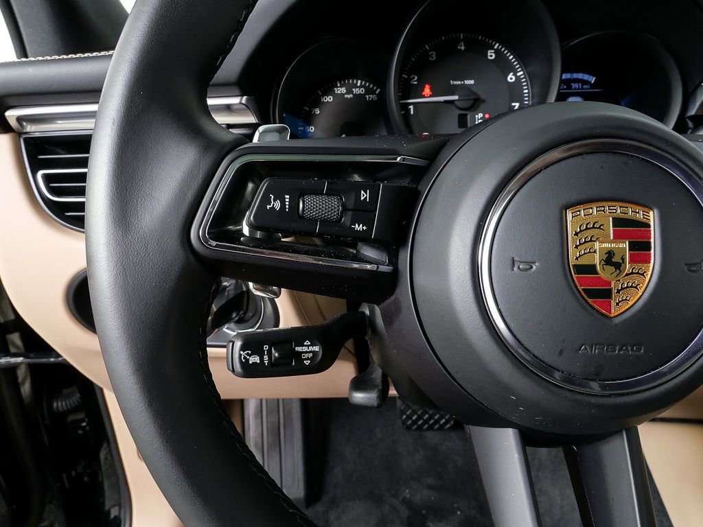 Certified 2023 Porsche Macan Turbo AWD/4WD image 10