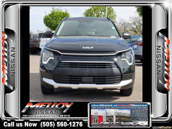 Used 2024 Kia Niro EX w/ EX Cold Weather Package image 2