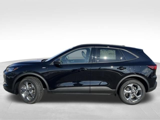 New 2026 Ford Escape ST-Line w/ Cold Weather Package image 4