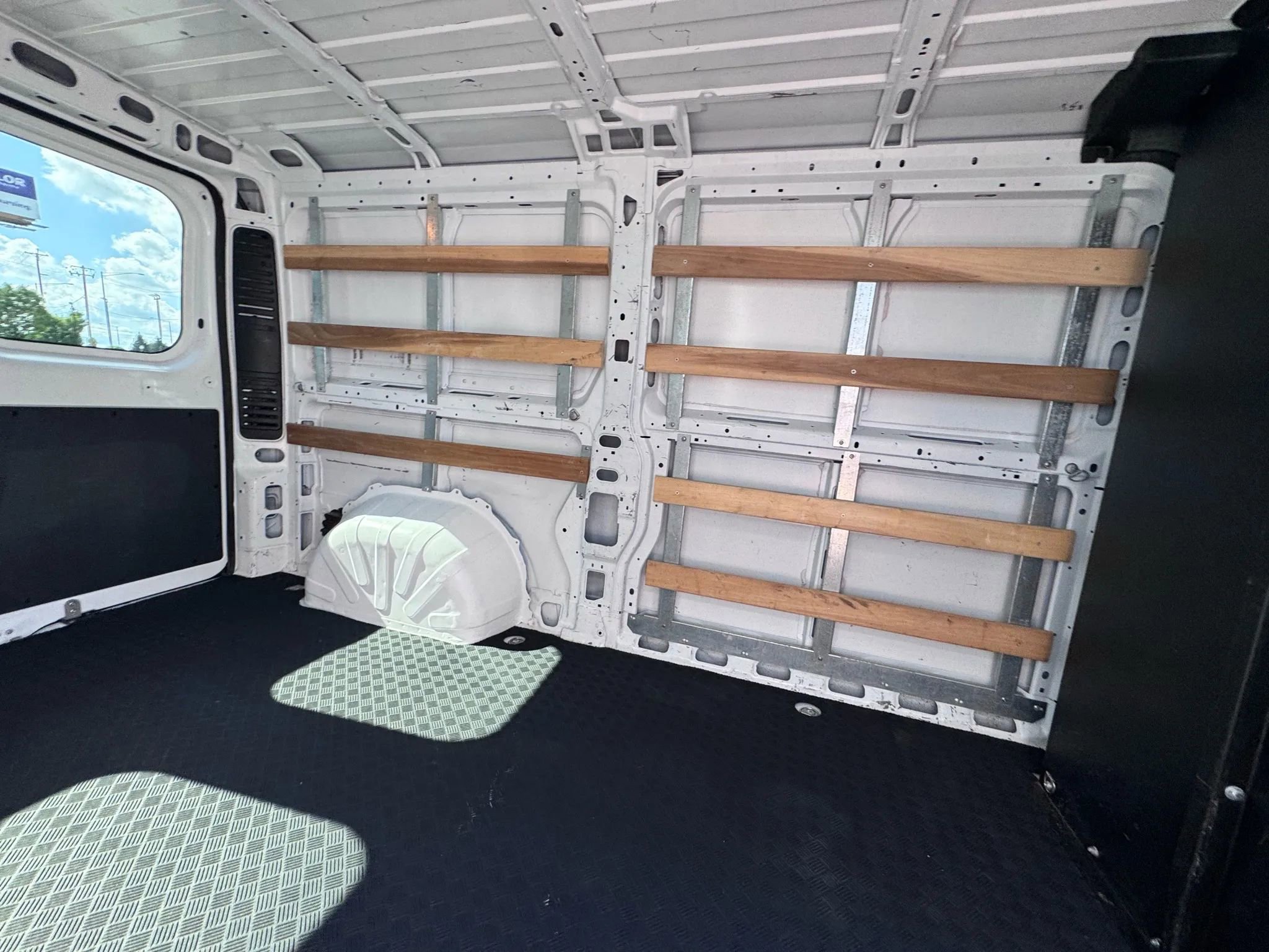 Used 2023 RAM ProMaster 2500 image 16