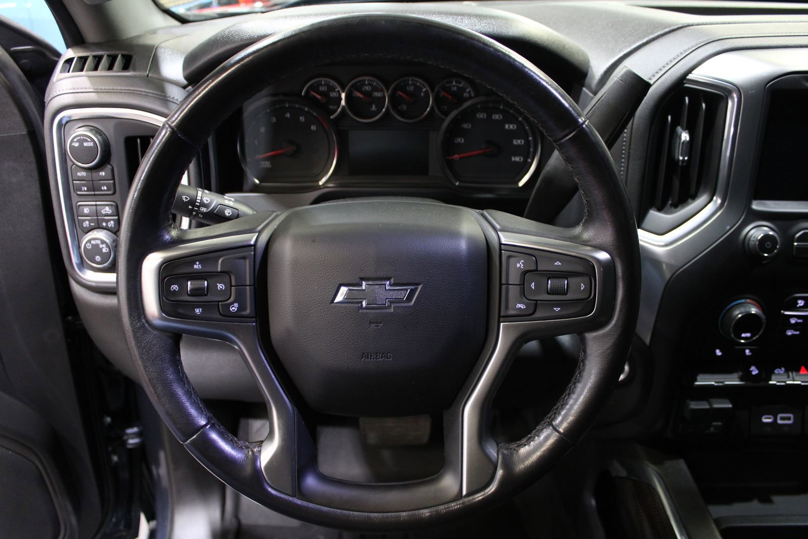 Used 2021 Chevrolet Silverado 1500 RST image 29