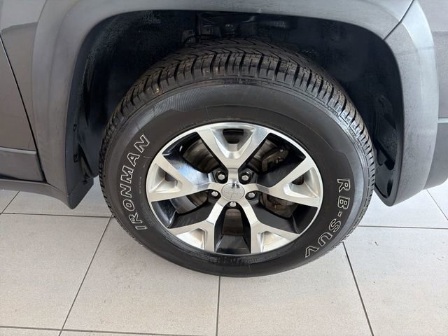 Used 2016 Jeep Cherokee Trailhawk w/ Comfort/Convenience Group AWD/4WD image 14