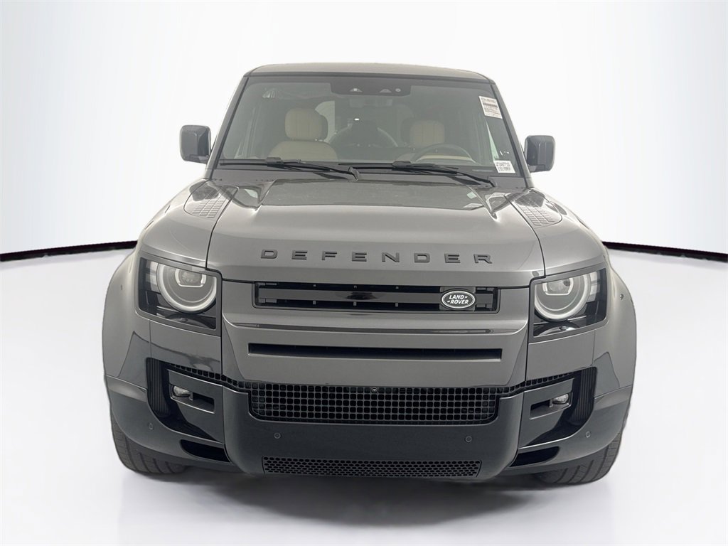 New 2026 Land Rover Defender 110 V8 image 2