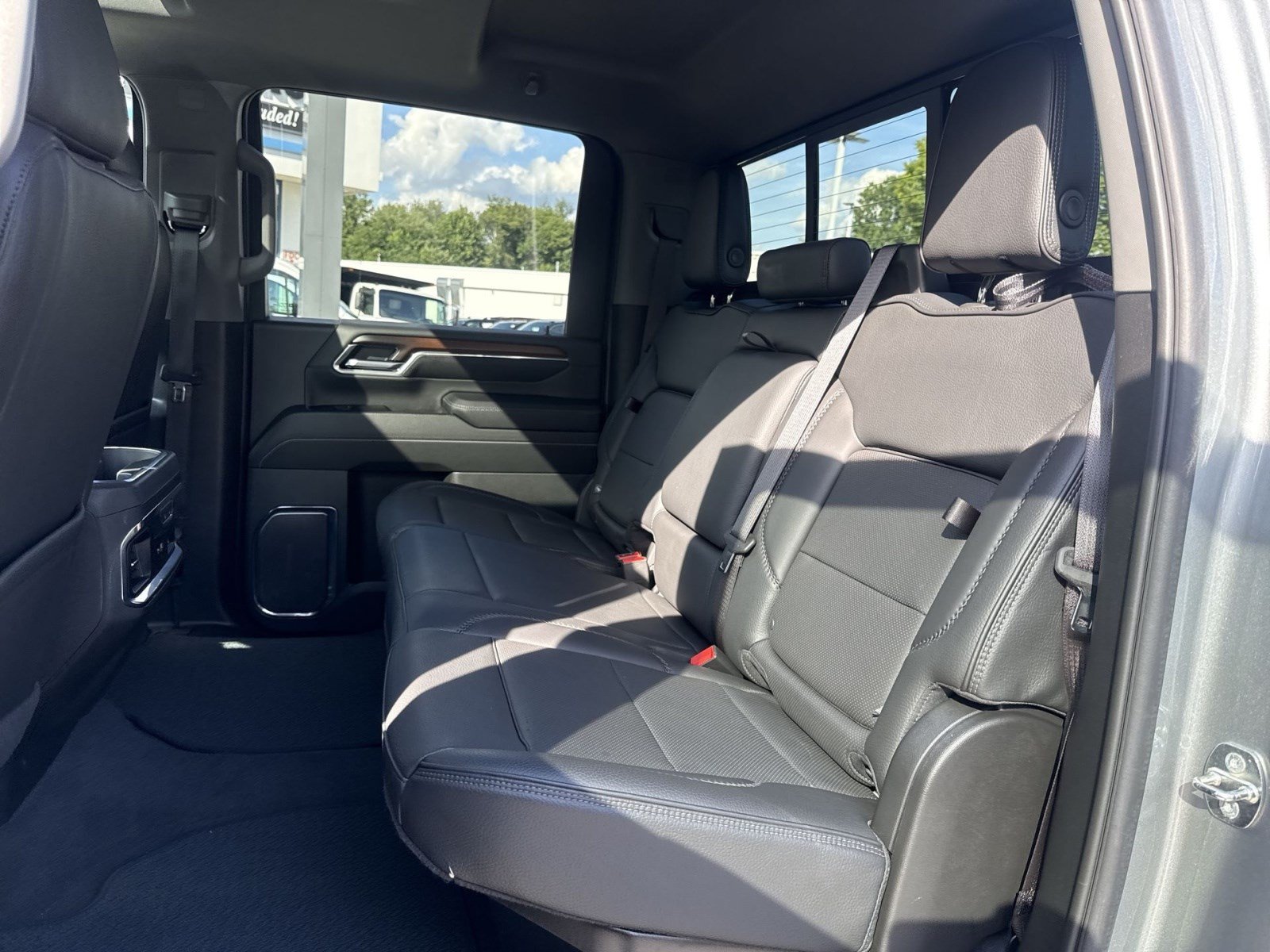 Used 2024 GMC Sierra 2500 Denali w/ Denali Reserve Package AWD/4WD image 22