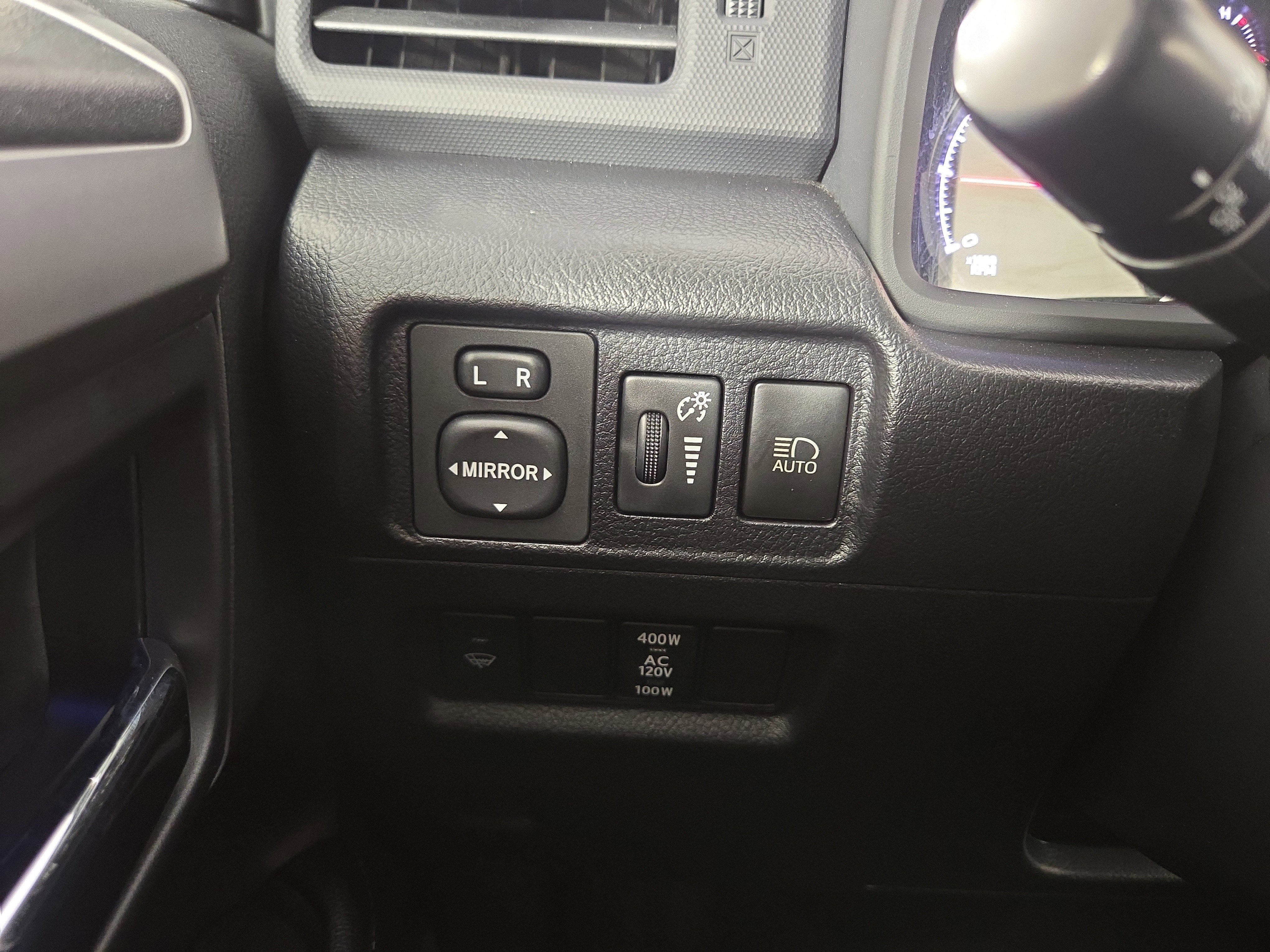 Used 2020 Toyota 4Runner Limited image 29