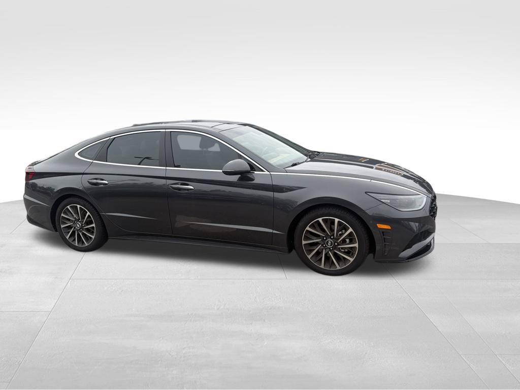 Used 2021 Hyundai Sonata Limited w/ Cargo Package FWD image 4