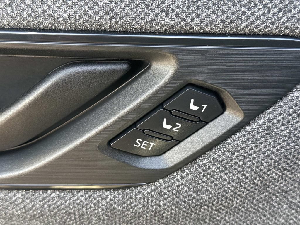 New 2026 Subaru Outback Limited AWD/4WD image 21