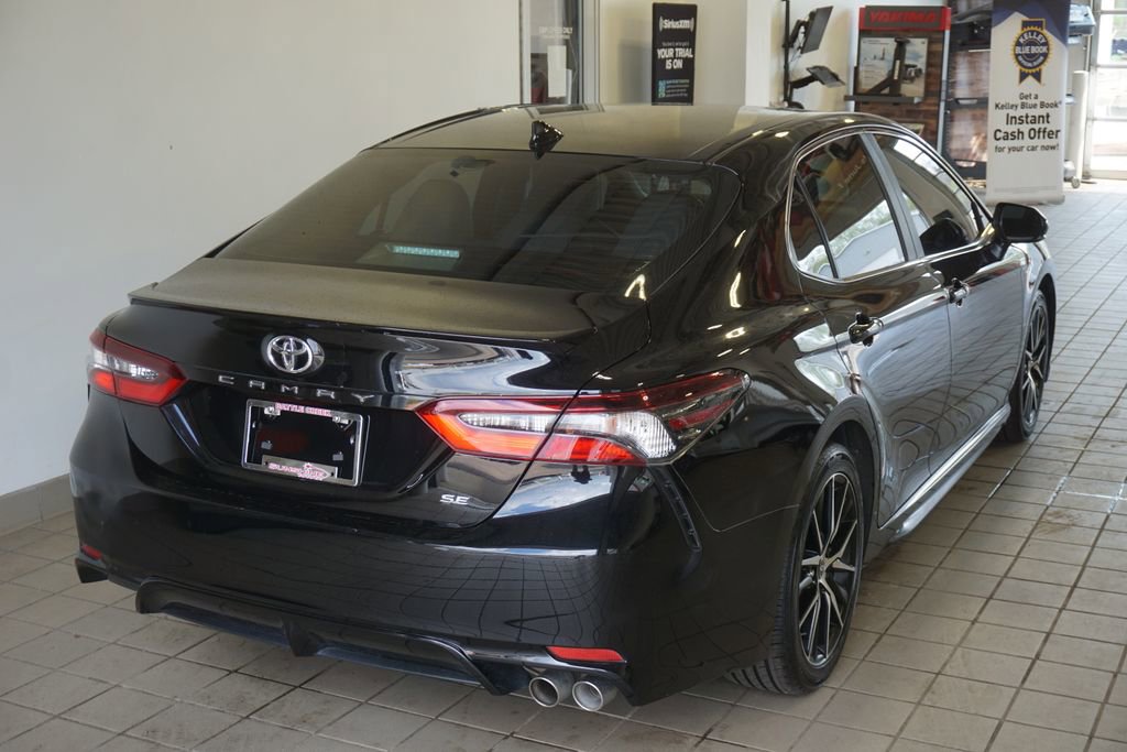 Certified 2022 Toyota Camry SE w/ Convenience Package FWD image 15