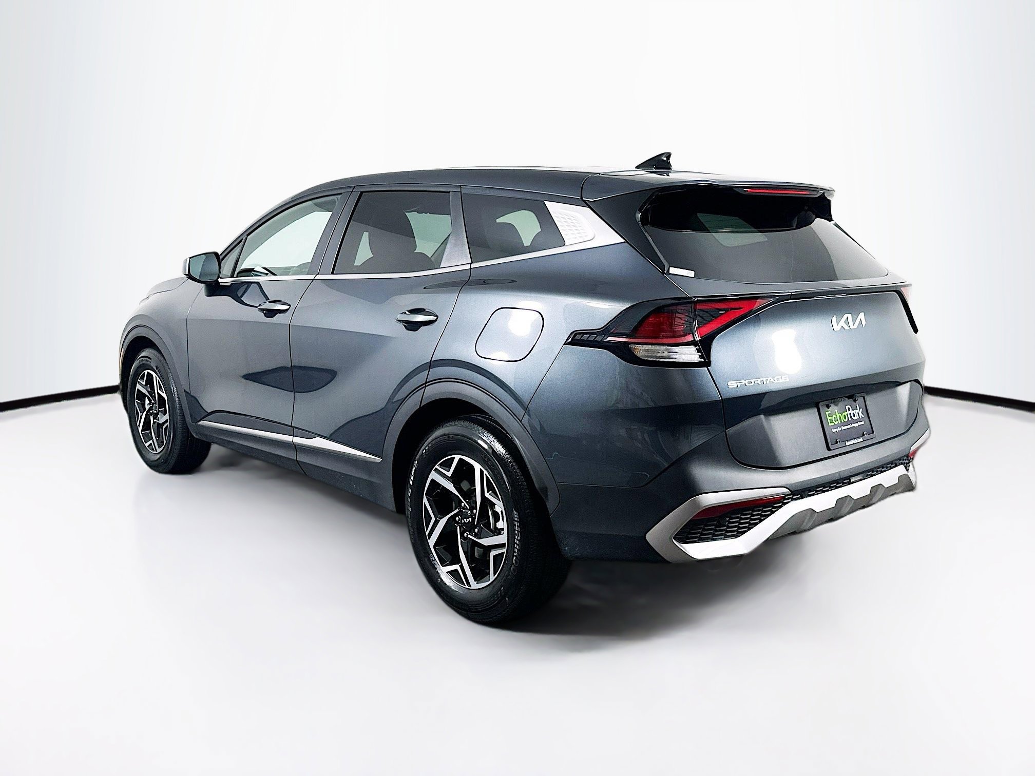 Used 2025 Kia Sportage LX image 5