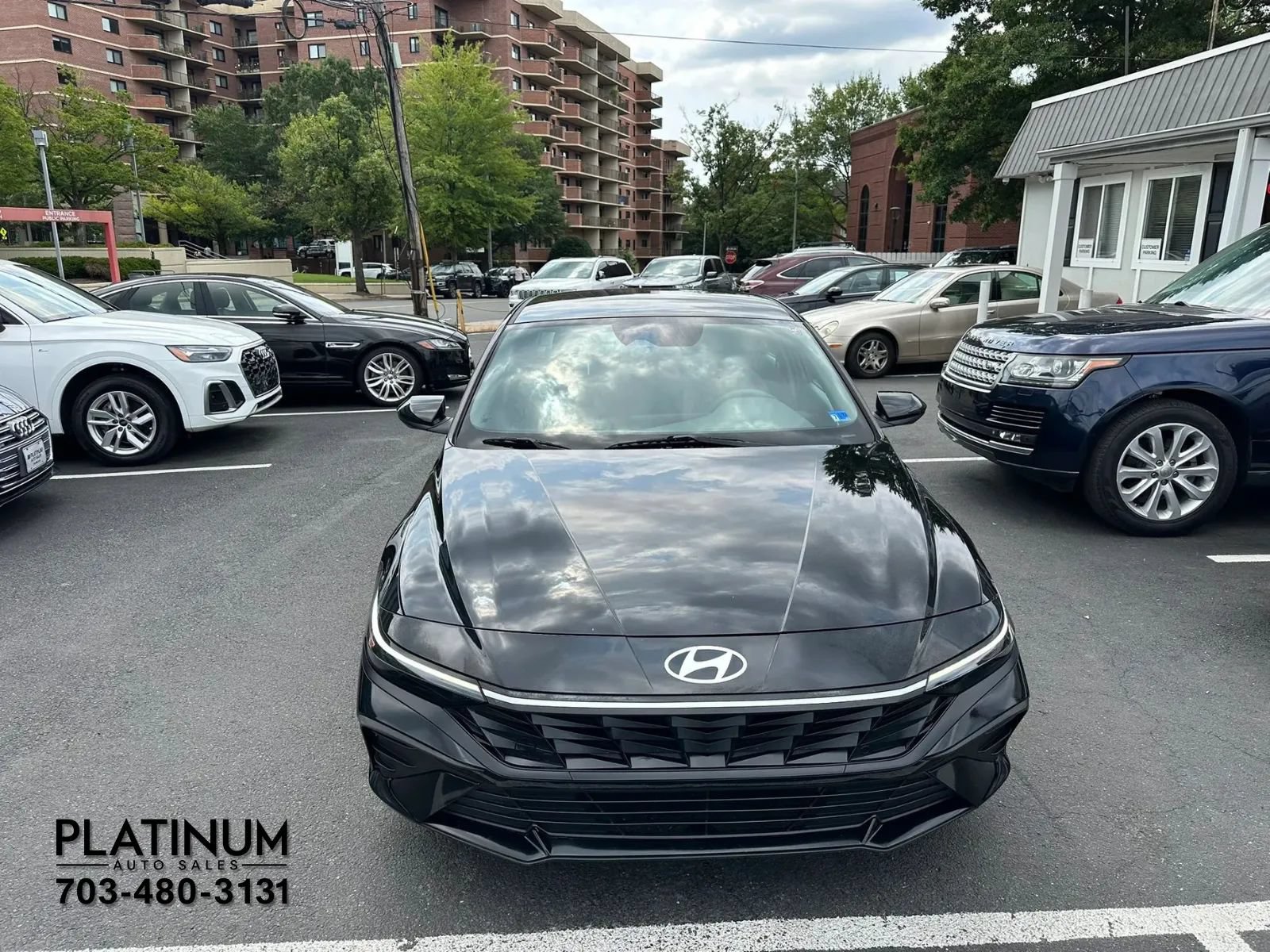 Used 2024 Hyundai Elantra SEL FWD image 4