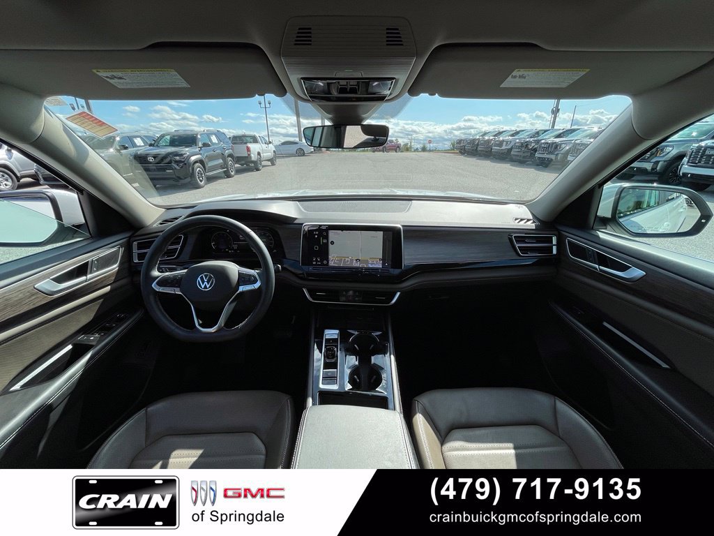 Used 2024 Volkswagen Atlas SEL AWD/4WD image 27