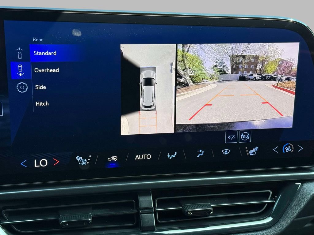 Used 2024 Chevrolet Equinox EV RS image 7