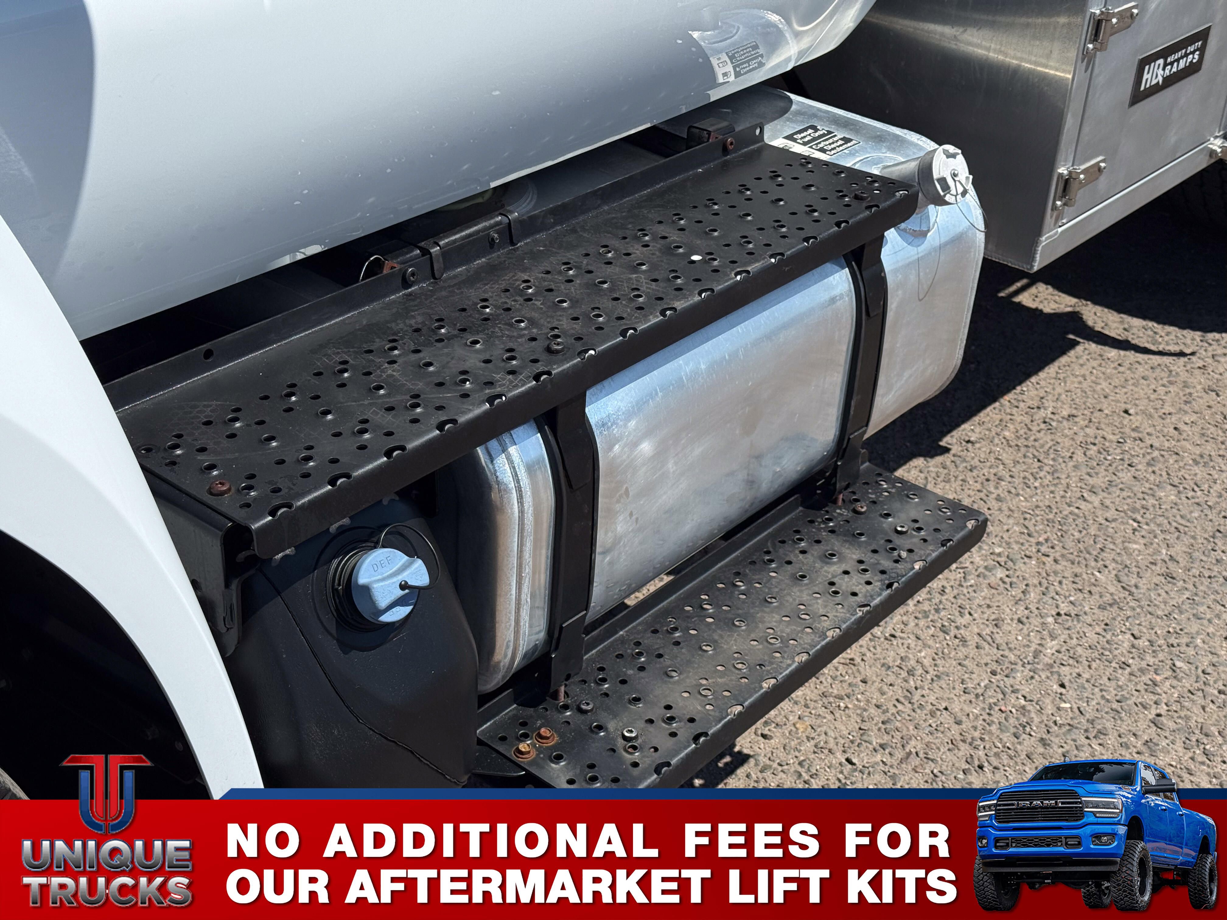 Used 2018 Ford F750 2WD Regular Cab Super Duty image 10