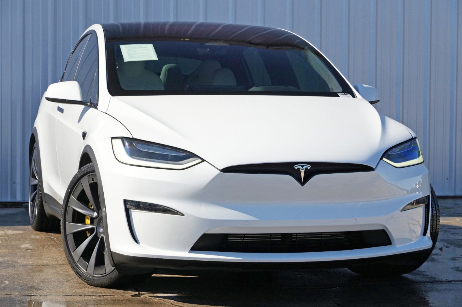 Used 2022 Tesla Model X image 4