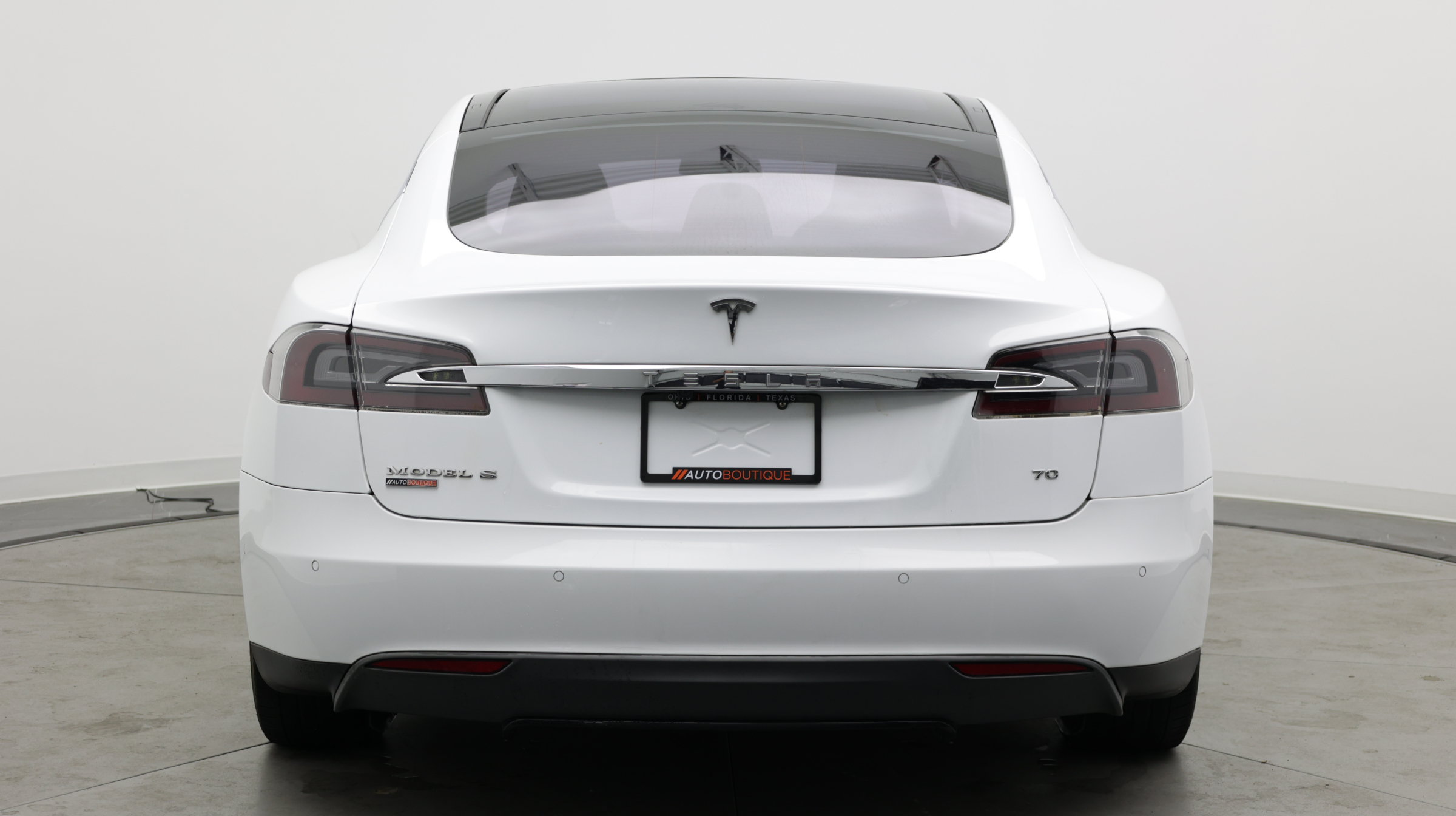 Used 2016 Tesla Model S 70 RWD image 4