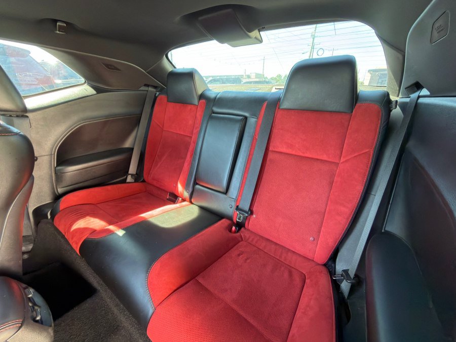 Used 2019 Dodge Challenger R/T w/ Plus Package RWD image 29
