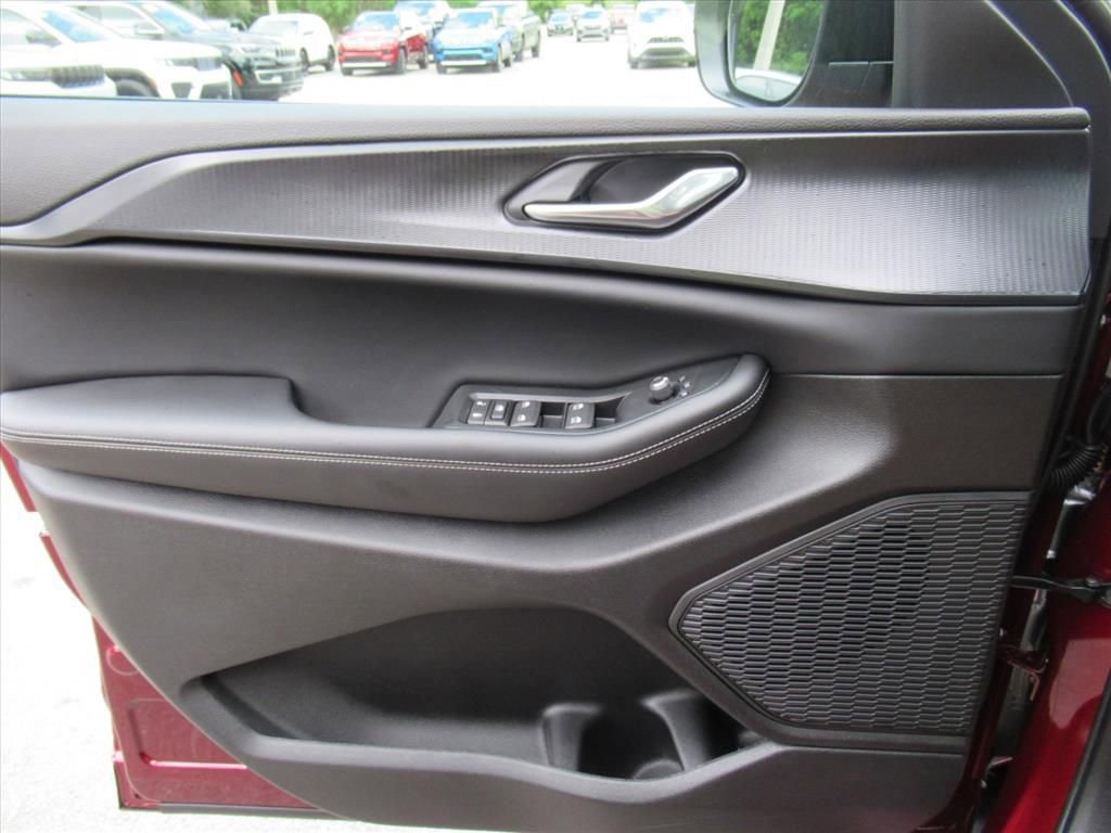 New 2026 Jeep Grand Cherokee L 4WD image 21
