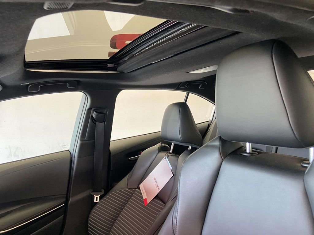 Used 2025 Toyota Corolla XSE image 15